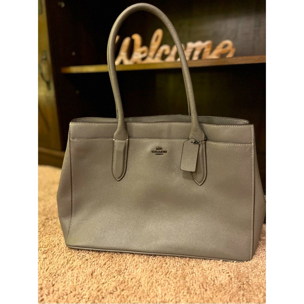💕PRICE DROP💕 Authentic Coach Tote Bag